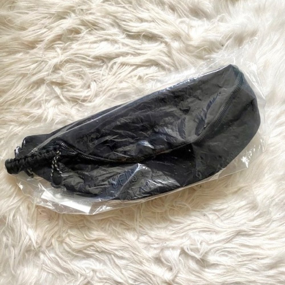 Beis - Sport Pack in Black (Fanny Pack / Belt Bag)